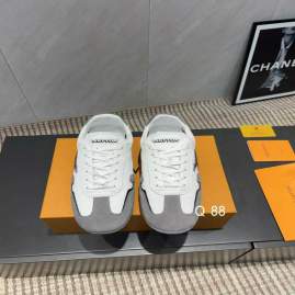 Picture of Louis Vuitton Shoes _SKULVsz39-44J070113098